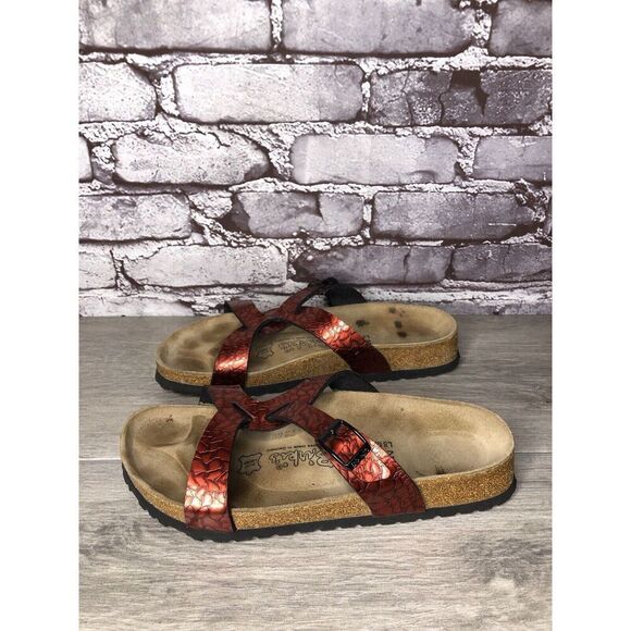 Birkenstock Birki’s Red Patent Leather Croc Cork Strap Sandals Women Sz 39EU/8US - Picture 5 of 16